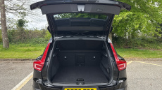 Volvo Xc40 2.0 B4P R DESIGN Pro 5dr Auto Petrol Estate